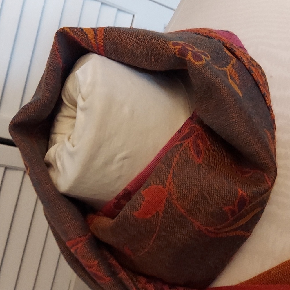 Floral Paisley Wrap Scarf - Picture 6 of 9